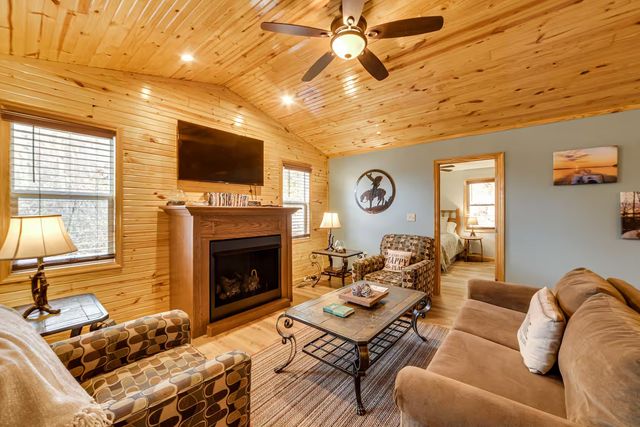 3000 Highwater Rd, Waverly, TN 37185