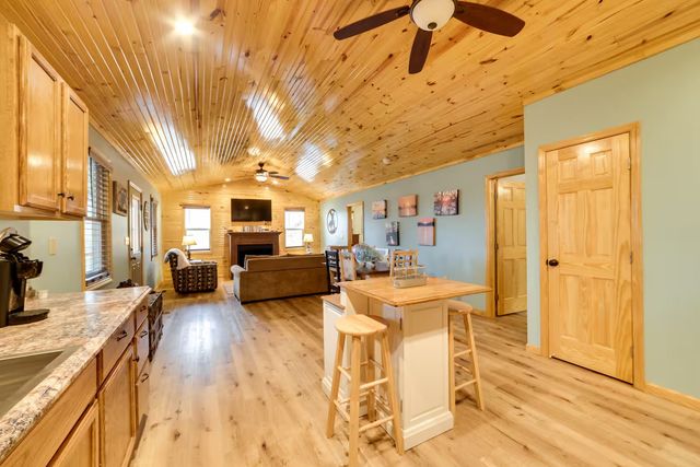 3000 Highwater Rd, Waverly, TN 37185