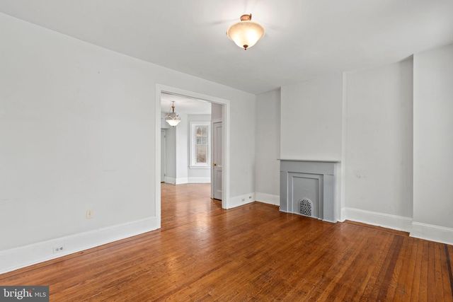 216 W MOUNT PLEASANT AVE, Philadelphia, PA 19119