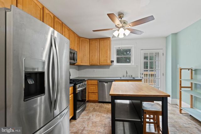 216 W MOUNT PLEASANT AVE, Philadelphia, PA 19119