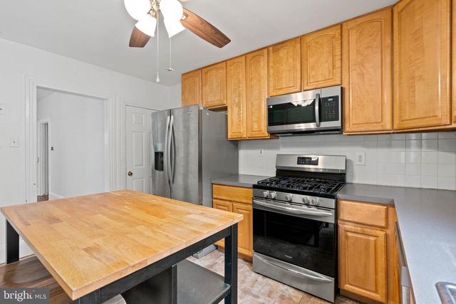 216 W MOUNT PLEASANT AVE, Philadelphia, PA 19119