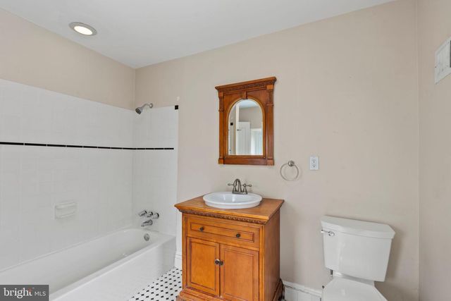 216 W MOUNT PLEASANT AVE, Philadelphia, PA 19119