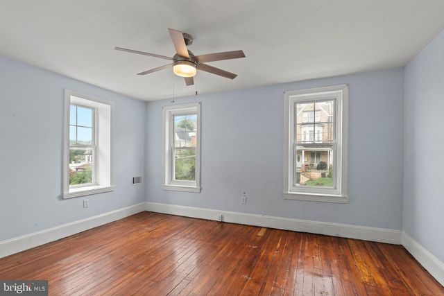 216 W MOUNT PLEASANT AVE, Philadelphia, PA 19119