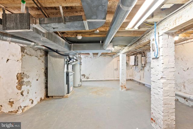 216 W MOUNT PLEASANT AVE, Philadelphia, PA 19119