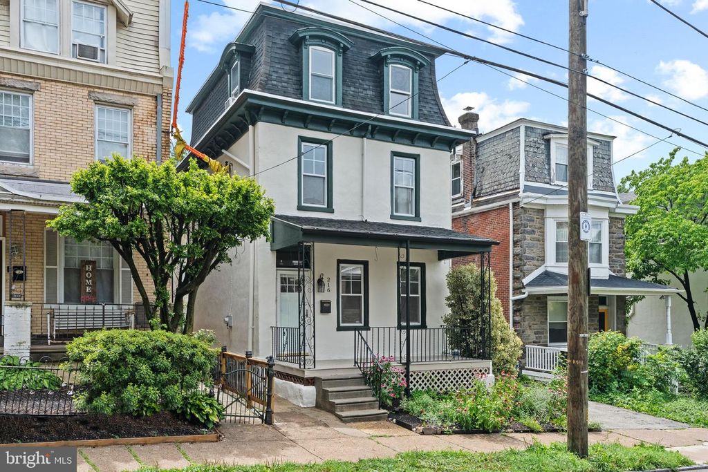 216 W MOUNT PLEASANT AVE, Philadelphia, PA 19119