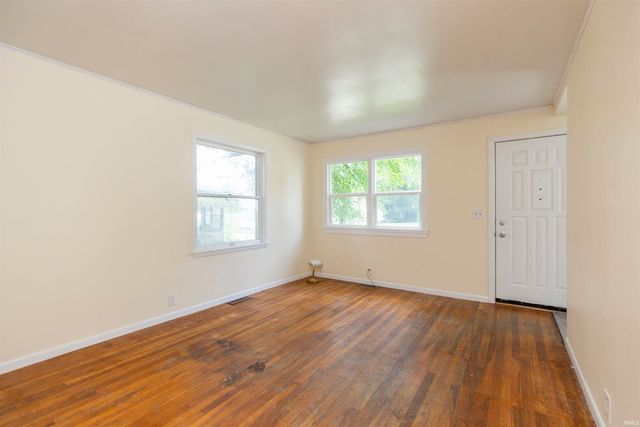 712 Geyer Avenue, Mishawaka, IN 46544