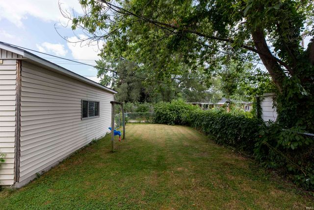 712 Geyer Avenue, Mishawaka, IN 46544