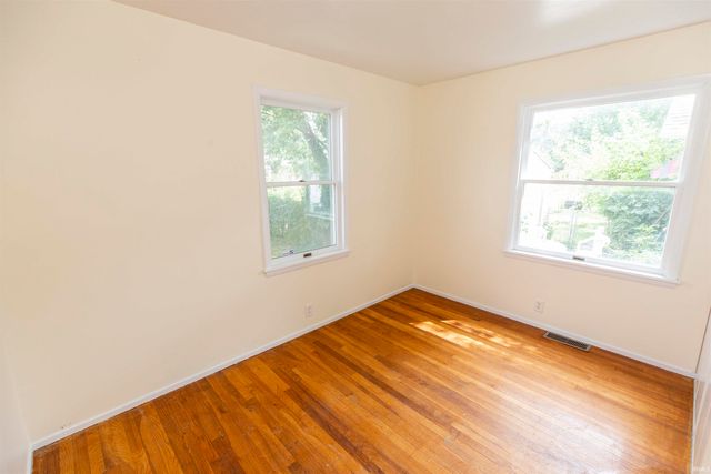 712 Geyer Avenue, Mishawaka, IN 46544