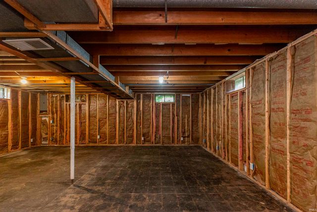 712 Geyer Avenue, Mishawaka, IN 46544