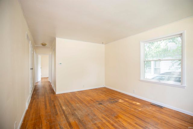 712 Geyer Avenue, Mishawaka, IN 46544