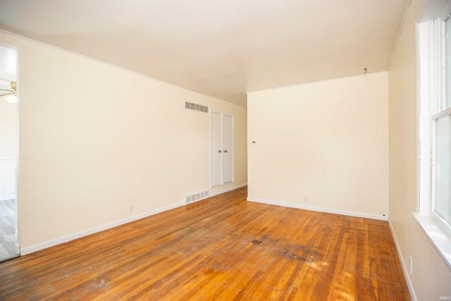 712 Geyer Avenue, Mishawaka, IN 46544