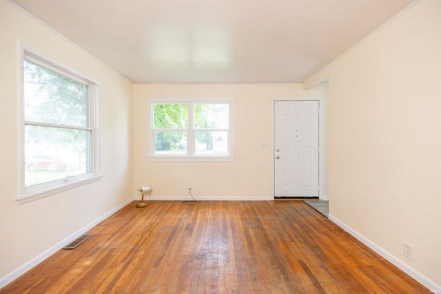 712 Geyer Avenue, Mishawaka, IN 46544