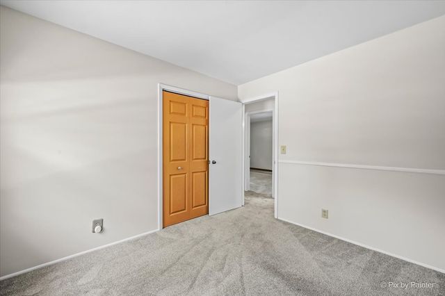 809 Stowell Avenue, Streamwood, IL 60107
