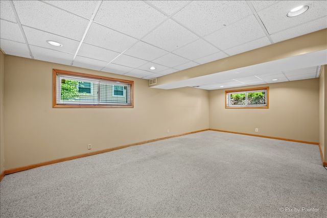 809 Stowell Avenue, Streamwood, IL 60107