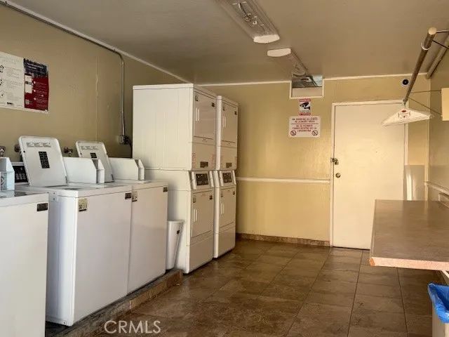 708 W Lambert 6, La Habra, CA 90631