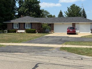 2101 Rosewood Street, Jenison, MI 49428