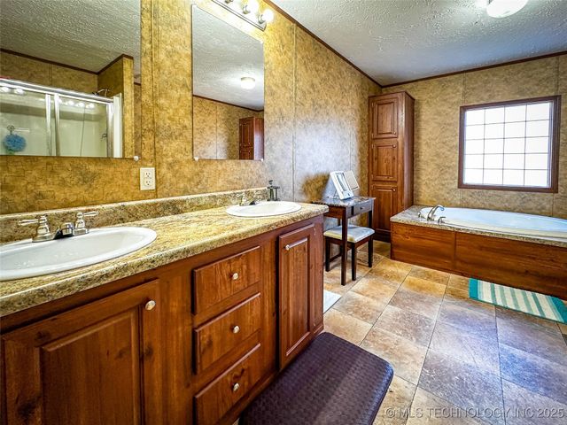 18085 EW 20 Road, Nowata, OK 74048