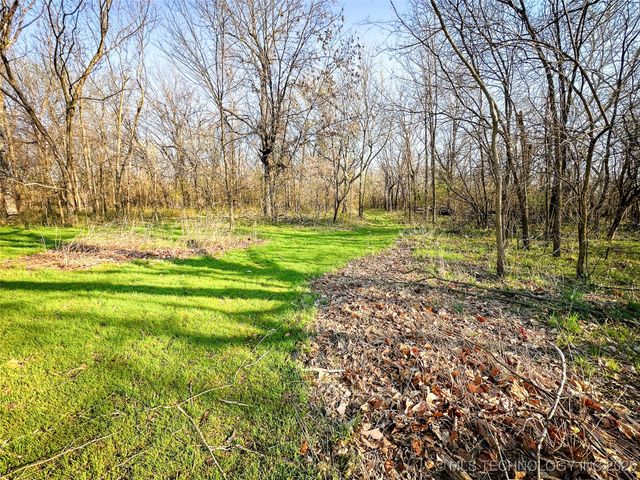 18085 EW 20 Road, Nowata, OK 74048