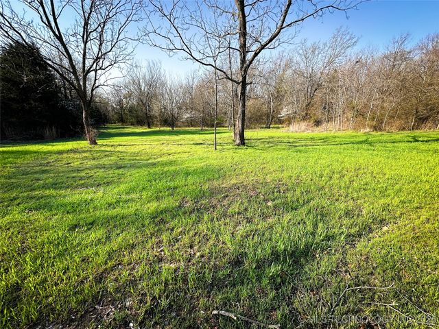 18085 EW 20 Road, Nowata, OK 74048