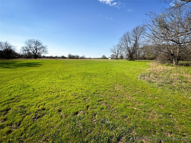 18085 EW 20 Road, Nowata, OK 74048