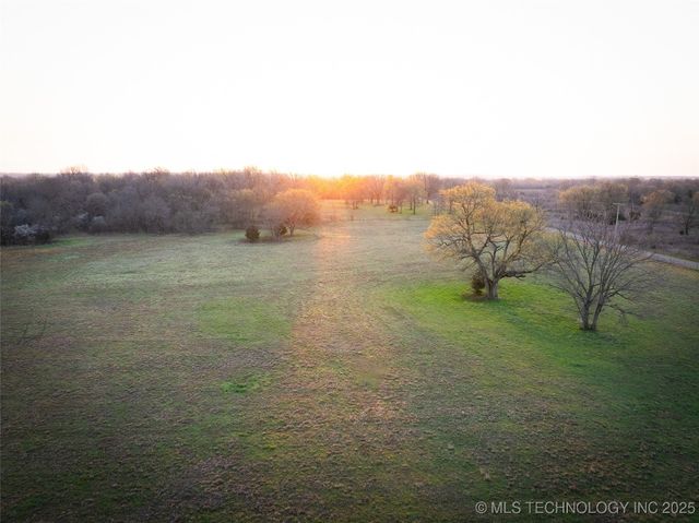 18085 EW 20 Road, Nowata, OK 74048