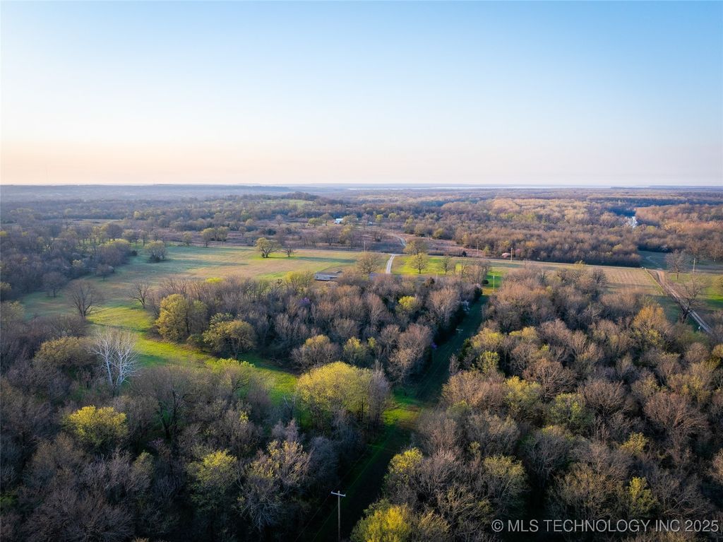 18085 EW 20 Road, Nowata, OK 74048