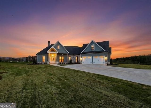 303 Eminence peak, Rydal, GA 30171
