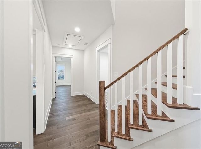 303 Eminence peak, Rydal, GA 30171
