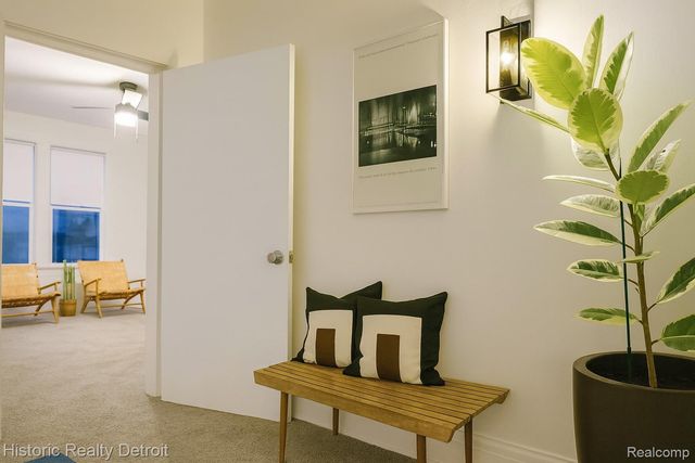 5095 Van Dyke Street, Detroit, MI 48213