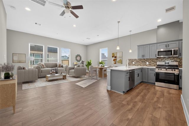 2109 Marnel Road C, Houston, TX 77055