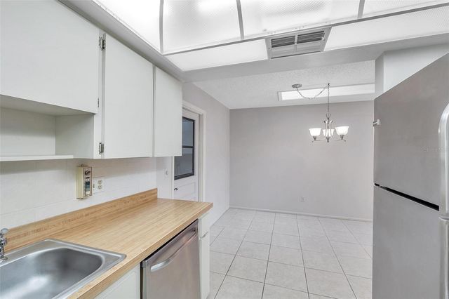 2291 SHELLY DRIVE DRIVE D, Palm Harbor, FL 34684