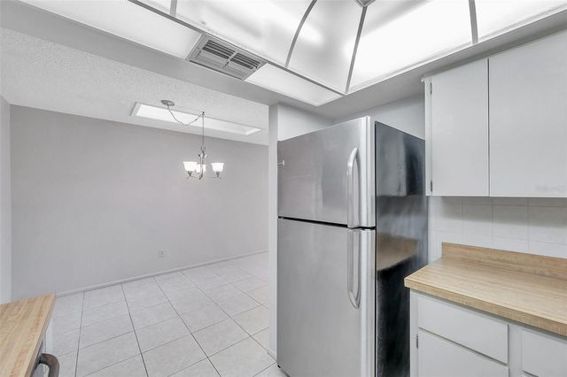 2291 SHELLY DRIVE DRIVE D, Palm Harbor, FL 34684