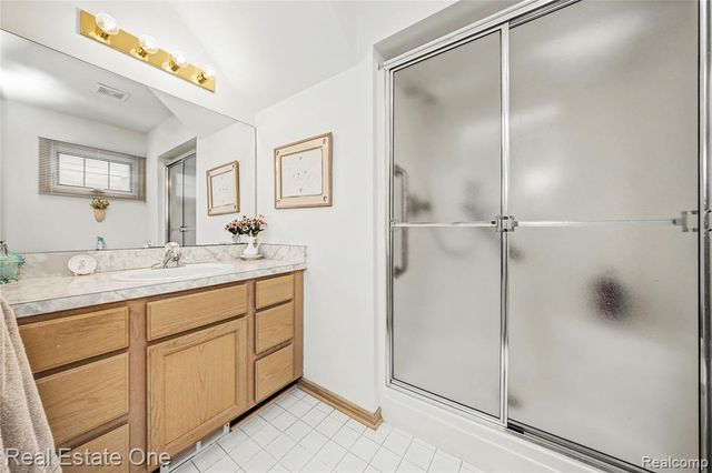 773 Red Maple Lane, Wixom, MI 48393