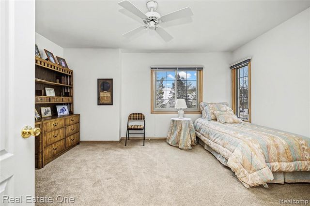 773 Red Maple Lane, Wixom, MI 48393