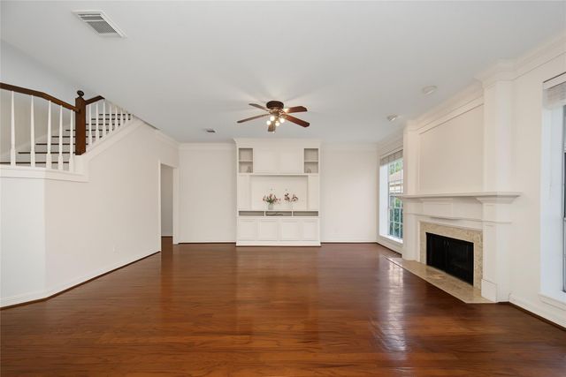4802 Yorkshire Street, Sugar Land, TX 77479