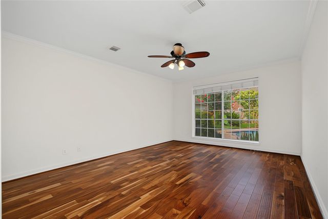 4802 Yorkshire Street, Sugar Land, TX 77479