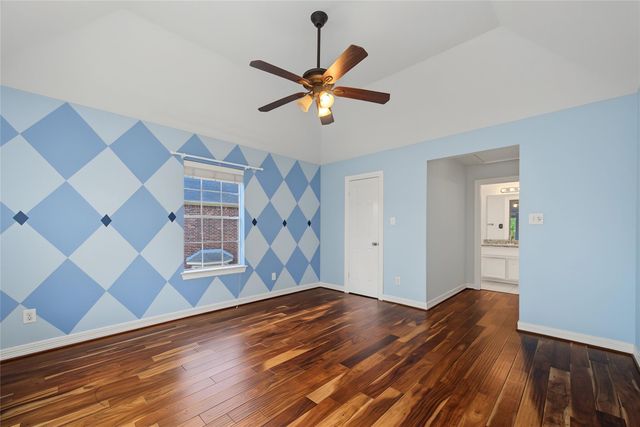 4802 Yorkshire Street, Sugar Land, TX 77479