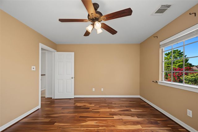 4802 Yorkshire Street, Sugar Land, TX 77479