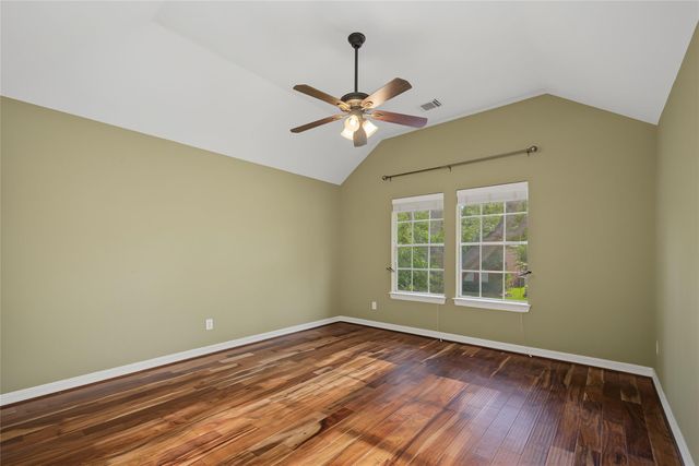 4802 Yorkshire Street, Sugar Land, TX 77479