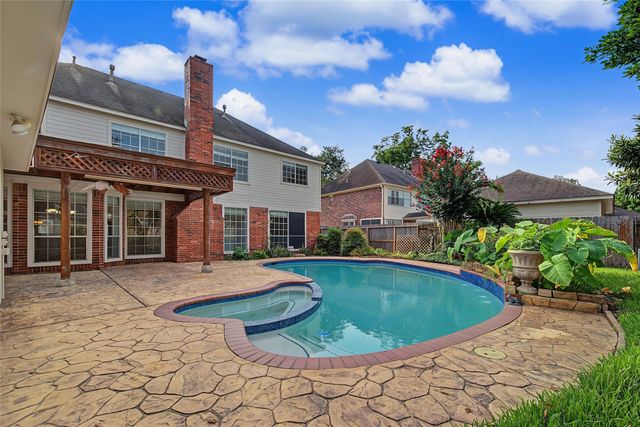 4802 Yorkshire Street, Sugar Land, TX 77479