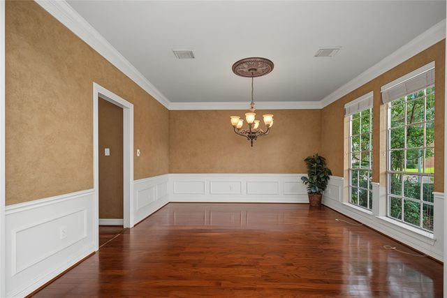4802 Yorkshire Street, Sugar Land, TX 77479