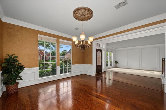4802 Yorkshire Street, Sugar Land, TX 77479