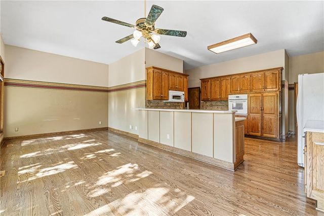 7809 N Revere Drive, Kansas City, MO 64151