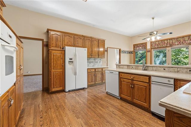 7809 N Revere Drive, Kansas City, MO 64151