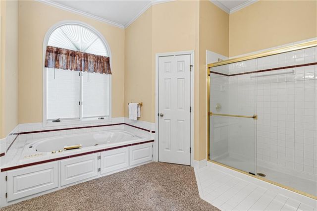 7809 N Revere Drive, Kansas City, MO 64151
