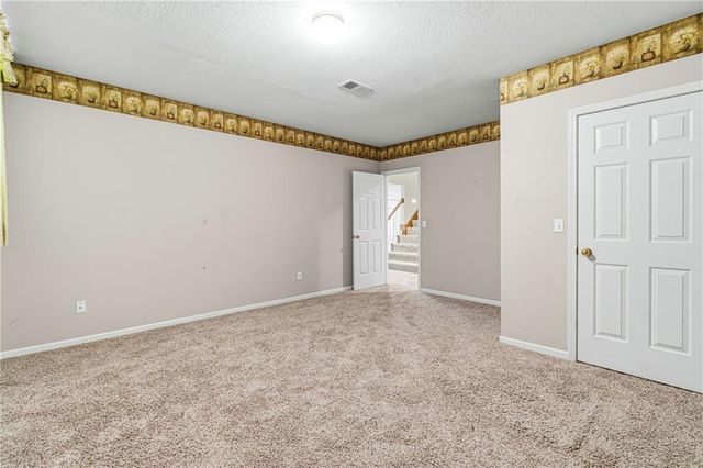 7809 N Revere Drive, Kansas City, MO 64151