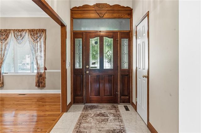 7809 N Revere Drive, Kansas City, MO 64151