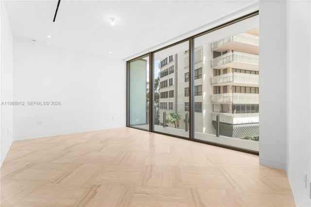 5 Grove Isle Drive S303, Coconut Grove, FL 33133
