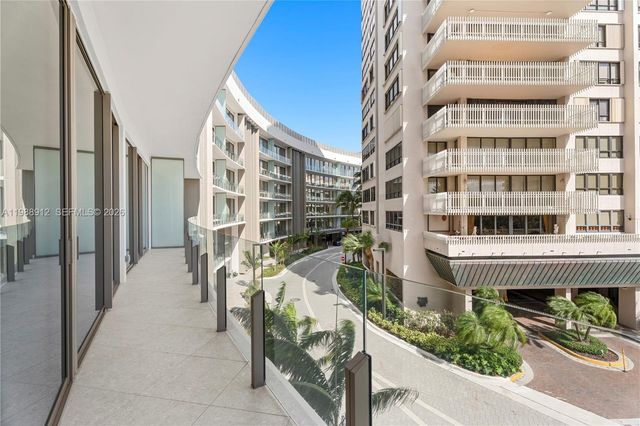 5 Grove Isle Drive S303, Coconut Grove, FL 33133