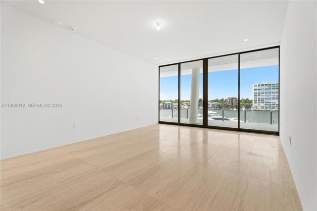 5 Grove Isle Drive S303, Coconut Grove, FL 33133